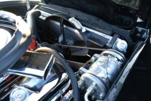 Image 11/23 of Chevrolet Corvette Stingray (1973)