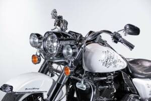 Image 35/50 of Harley-Davidson DUMMY (2010)