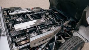 Bild 55/81 von Jaguar E-Type V12 (2+2) (1971)