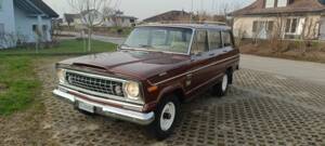 Image 1/8 of Jeep Wagoneer (1976)