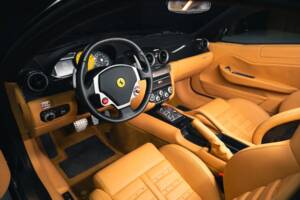 Bild 13/15 von Ferrari 599 GTB (2007)
