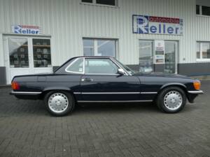 Image 7/25 of Mercedes-Benz 560 SL (1989)