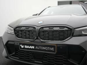Image 36/50 of BMW 330i xDrive Touring (2025)