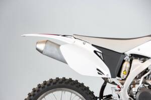 Image 34/50 de Yamaha DUMMY (2008)