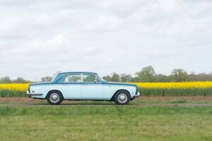 Image 9/50 of Rolls-Royce Silver Shadow I (1976)
