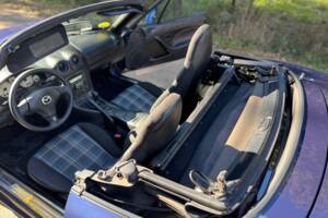 Imagen 22/43 de Mazda MX-5 1.8 (2001)