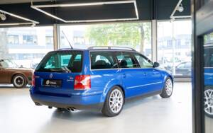 Image 11/59 de Volkswagen Passat Variant 4.0 W8 (2004)