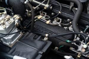 Image 38/38 of Ferrari 400i (1981)