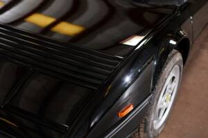 Bild 80/99 von Ferrari Mondial Quattrovalvole (1985)