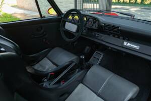 Image 33/50 de Porsche 911 Carrera RS (1991)