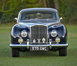 Immagine 6/50 di Bentley S 1 Continental (1955)