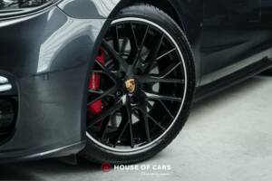 Image 11/24 of Porsche Panamera Turbo (2018)