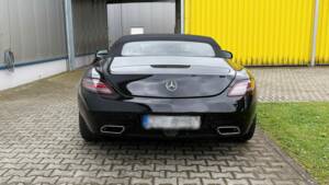 Image 10/28 of Mercedes-Benz SLS AMG Roadster (2012)