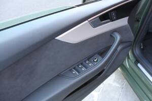 Image 15/19 of Audi A5 2.0 TDI S-Line (2024)