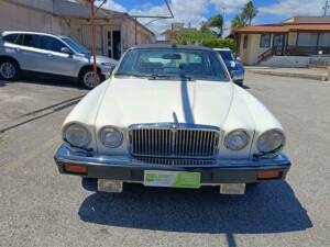 Image 16/50 of Jaguar XJ6 3.2 Sovereign (1983)