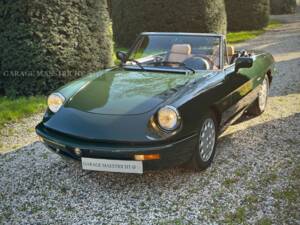 Image 68/100 de Alfa Romeo 2.0 Spider (1993)
