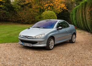 Immagine 35/40 di Peugeot 206 CC 1.6 16V (2003)
