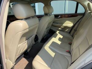 Image 10/19 de Jaguar XJ6 3.0 (2005)