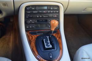 Bild 11/15 von Jaguar XK8 4.0 (2000)
