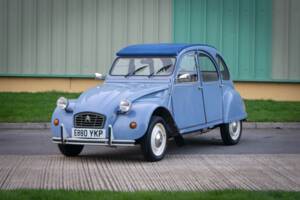 Image 7/38 de Citroën 2 CV 6 (1988)