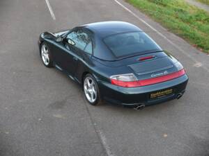 Bild 26/73 von Porsche 911 Carrera 4S (2004)
