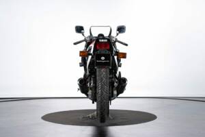 Image 3/50 of Yamaha FZ 750 (1986)