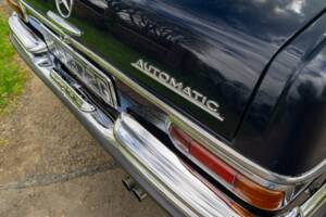 Imagen 9/21 de Mercedes-Benz 280 SEL (1968)