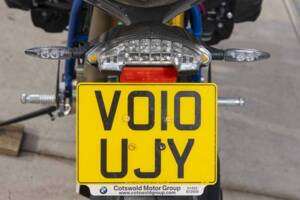 Image 42/47 of BMW HP2 Sport (2010)