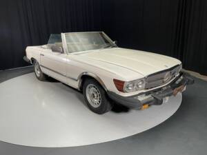 Image 1/8 of Mercedes-Benz 380 SL (1983)