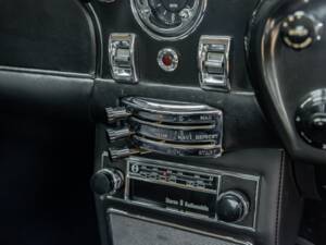 Bild 38/62 von Aston Martin DB 6 Mk II (1970)