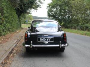 Image 5/19 of Aston Martin DB 4 (1961)