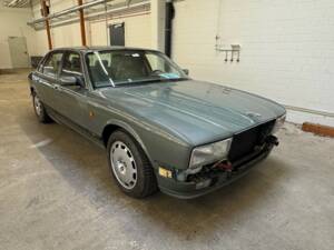 Bild 4/24 von Jaguar XJ 40 (XJ-R) (1993)