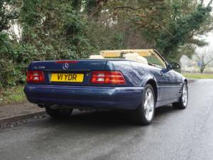 Image 6/26 of Mercedes-Benz SL 280 (1999)
