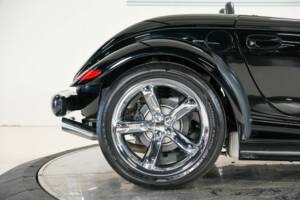 Image 15/47 of Plymouth Prowler (2000)