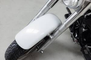 Image 17/34 of Harley-Davidson DUMMY (2002)