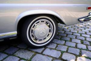 Bild 16/19 von Mercedes-Benz 280 SE 3,5 (1971)