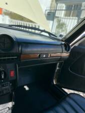 Bild 41/73 von Mercedes-Benz 300 D (1977)