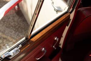 Image 23/50 of Jaguar Mk II 2.4 (1967)