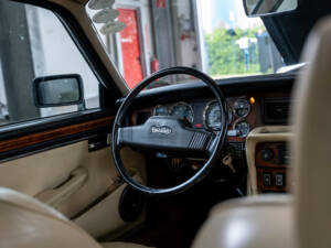 Bild 32/32 von Daimler Double Six (1986)