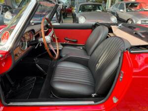Image 10/34 of FIAT 1500 S (1961)