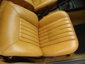 Image 60/95 de BMW 2500 (1977)