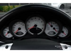 Immagine 13/29 di Porsche 911 Carrera 4S (2007)