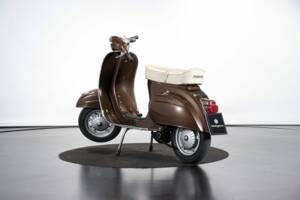 Immagine 2/50 di Piaggio Vespa 125 Primavera (1975)