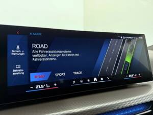 Image 31/34 of BMW M3 Competition Touring xDrive (2025)
