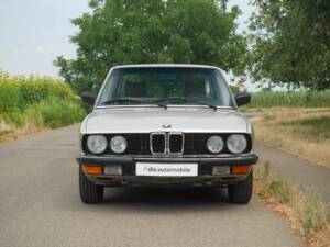 Image 9/42 of BMW 528i (1900)