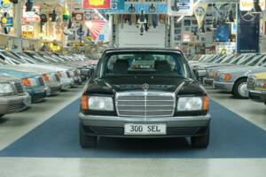 Bild 7/50 von Mercedes-Benz 300 SEL (1991)