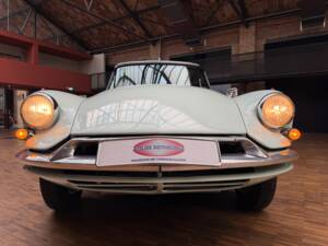 Immagine 5/43 di Citroën ID 19 (1958)