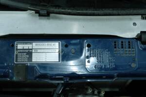 Bild 13/50 von Mercedes-Benz 300 SE (1990)