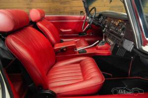 Afbeelding 8/19 van Jaguar E-Type V12 (1974)