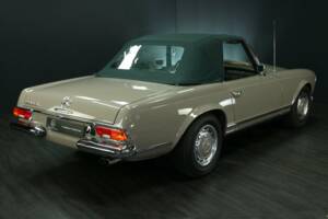 Image 33/50 de Mercedes-Benz 280 SL (1970)